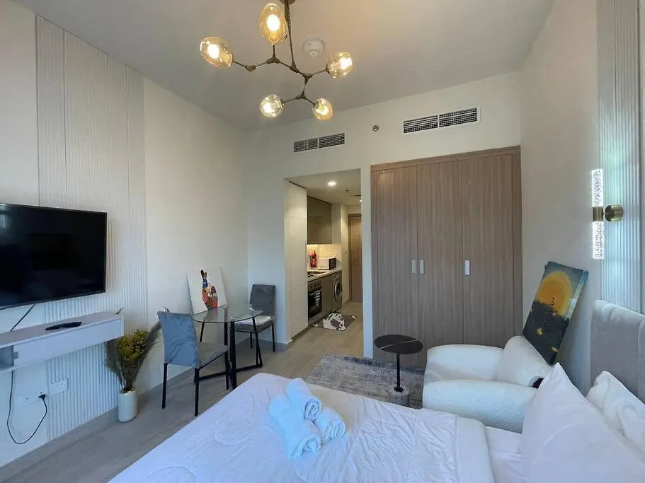 Studio In Azizi Riviera 47 Ντουμπάι 0*,